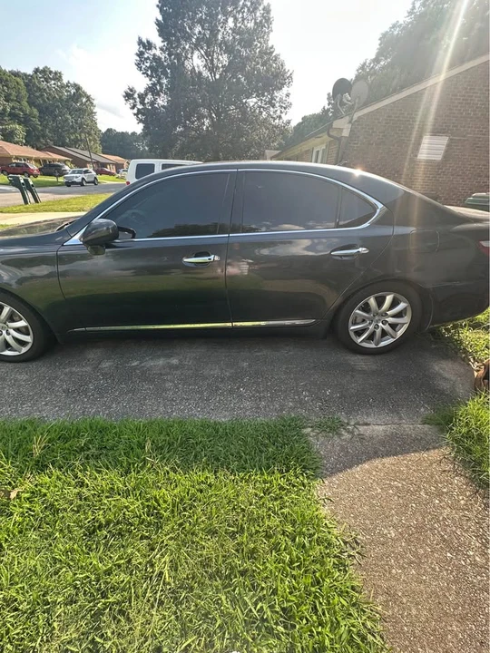2007 Lexus LS 4th Gen - Image 3 of 4