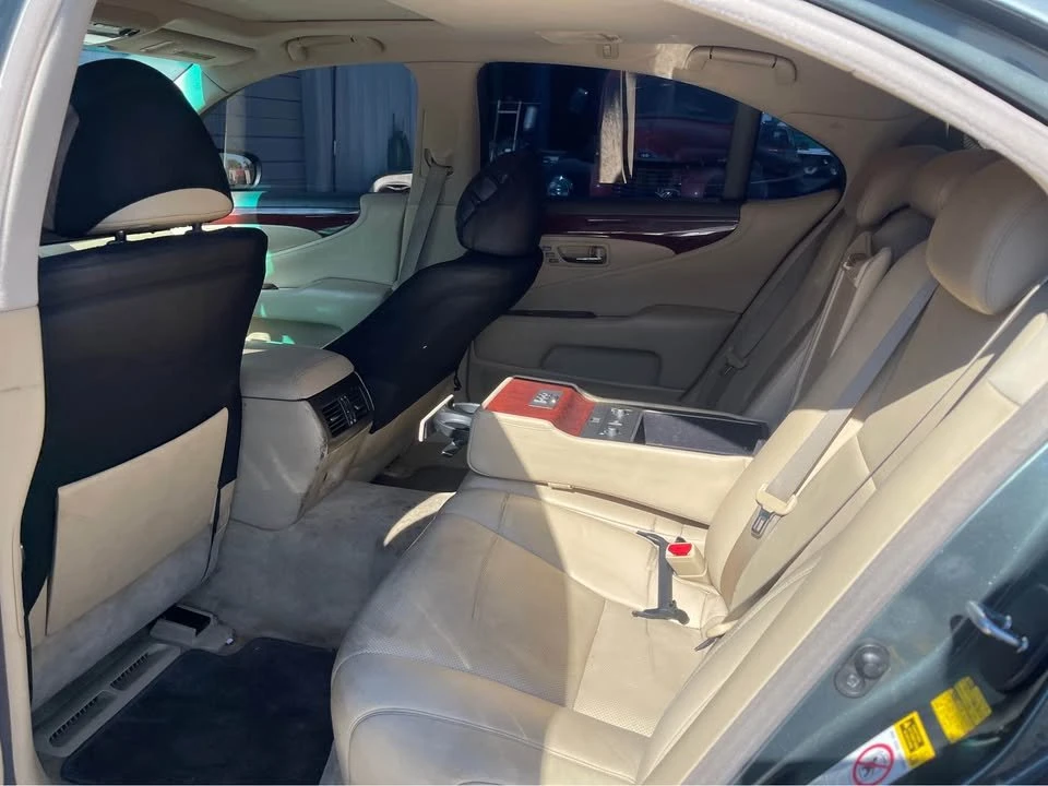 2007 Lexus LS 4th Gen - Image 4 of 8