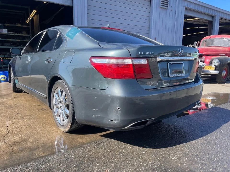 2007 Lexus LS 4th Gen - Image 7 of 8