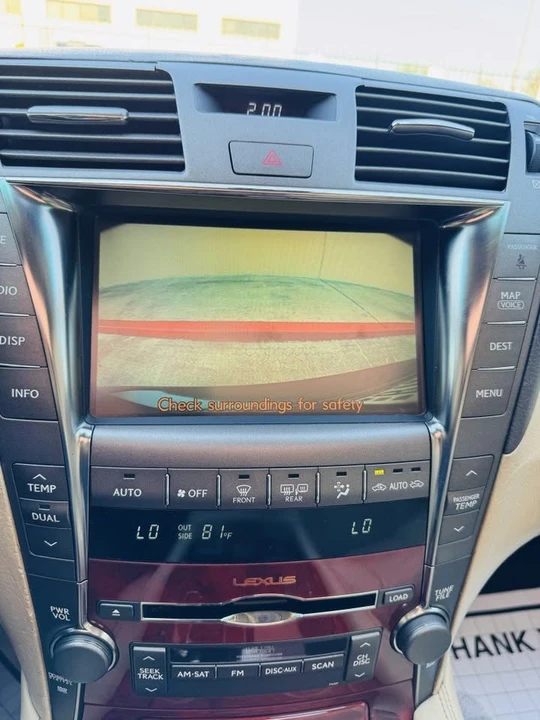 2007 Lexus LS 4th Gen - Image 16 of 18