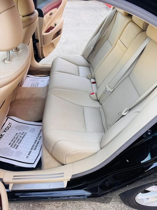 2007 Lexus LS 4th Gen - Image 9 of 18