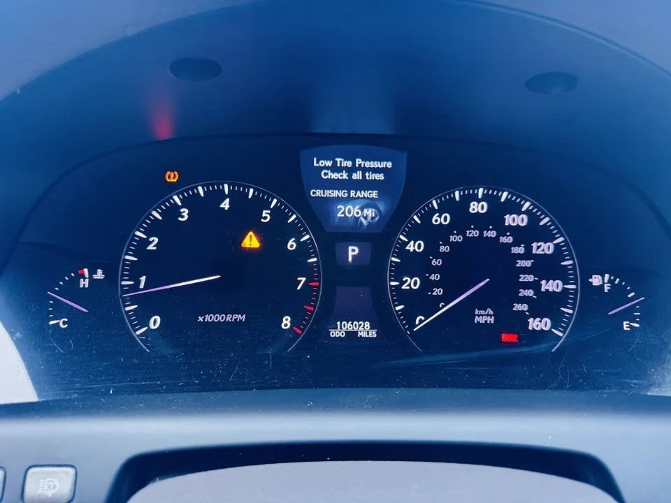 2007 Lexus LS 4th Gen - Image 17 of 18