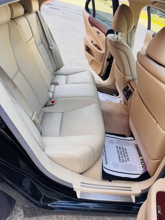 2007 Lexus LS 4th Gen - Image 10 of 18