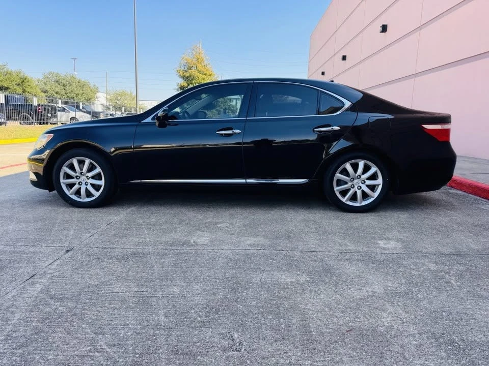 2007 Lexus LS 4th Gen - Image 2 of 18