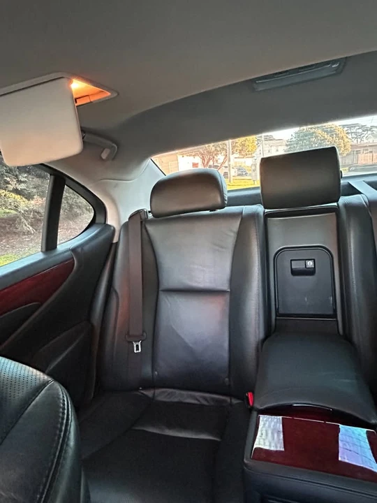 2007 Lexus LS 4th Gen - Image 10 of 11