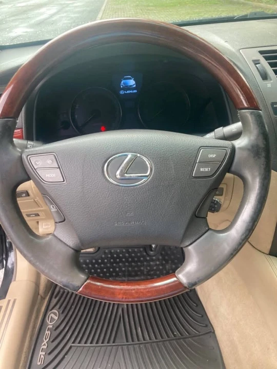 2007 Lexus LS 4th Gen - Image 8 of 19