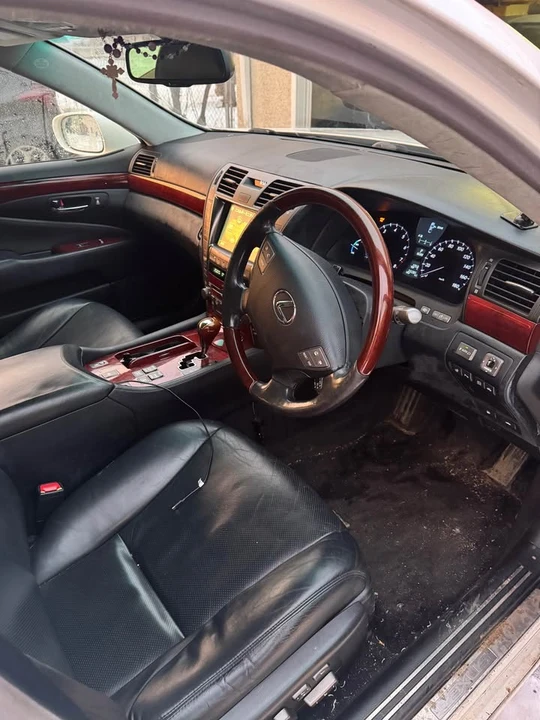 2007 Lexus LS 4th Gen - Image 7 of 11