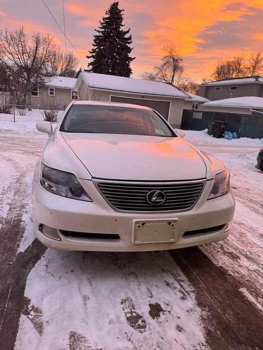 2007 Lexus LS 4th Gen - Image 6 of 11