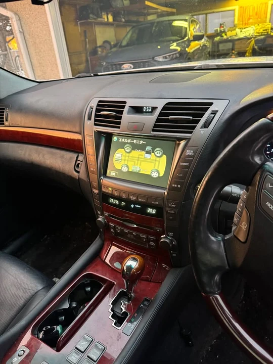 2007 Lexus LS 4th Gen - Image 8 of 11