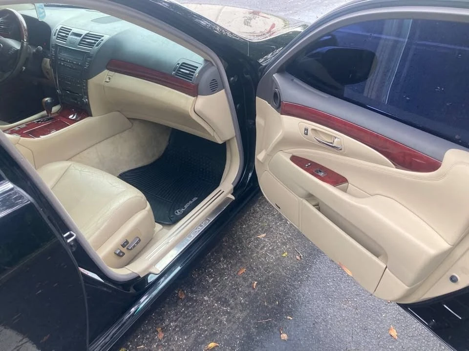 2007 Lexus LS 4th Gen - Image 18 of 19