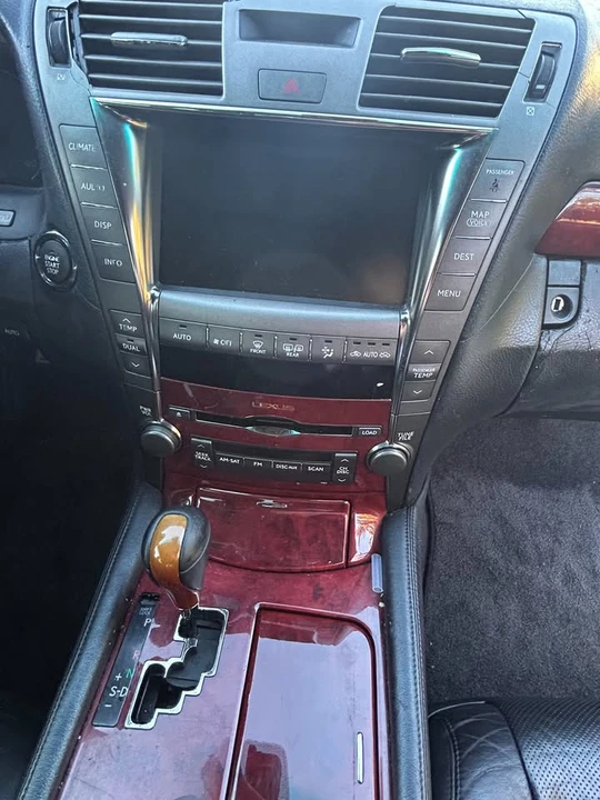 2007 Lexus LS 4th Gen - Image 3 of 11