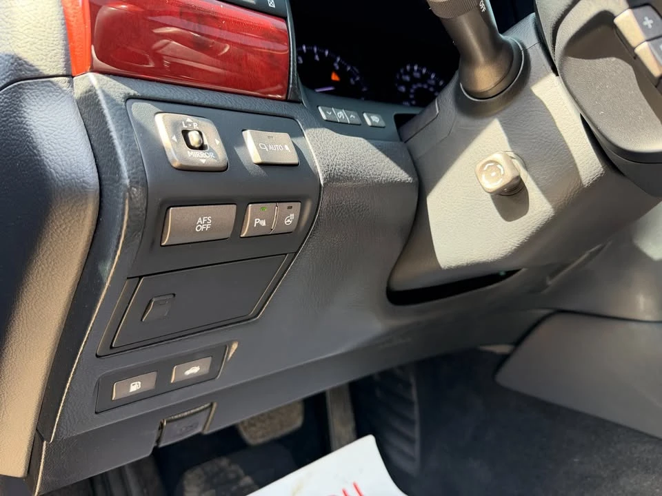2007 Lexus LS 4th Gen - Image 9 of 20