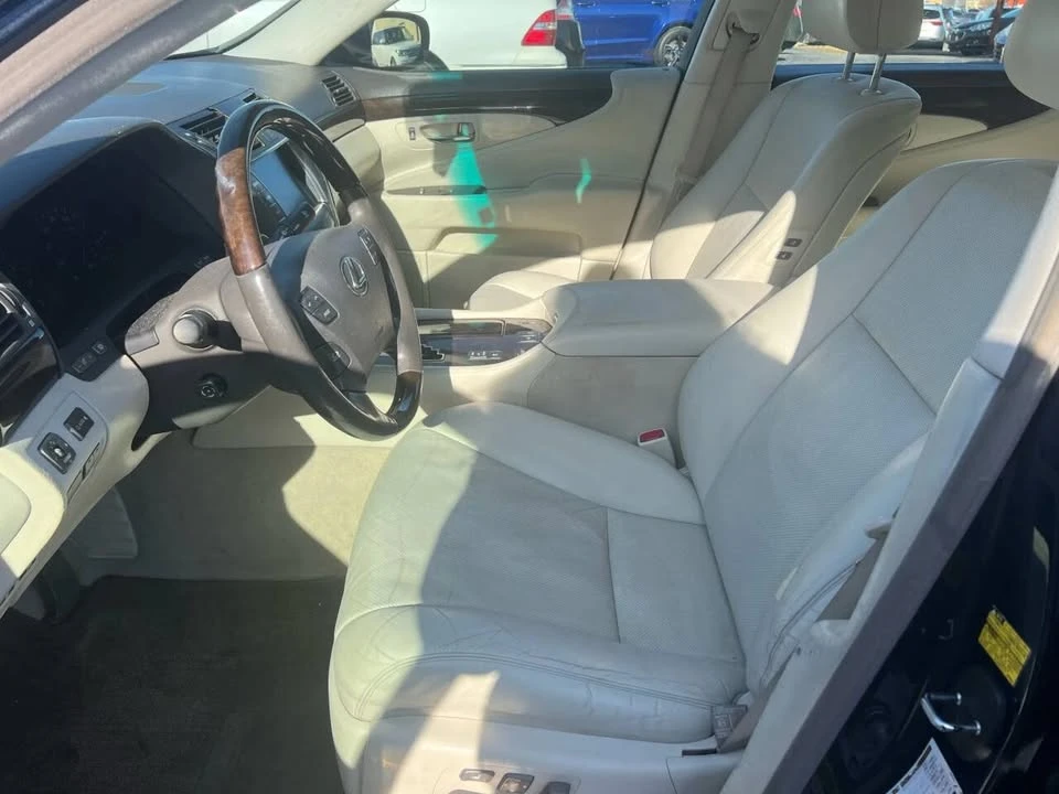 2007 Lexus LS 4th Gen - Image 9 of 19