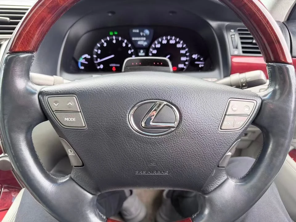2007 Lexus LS 4th Gen - Image 10 of 20
