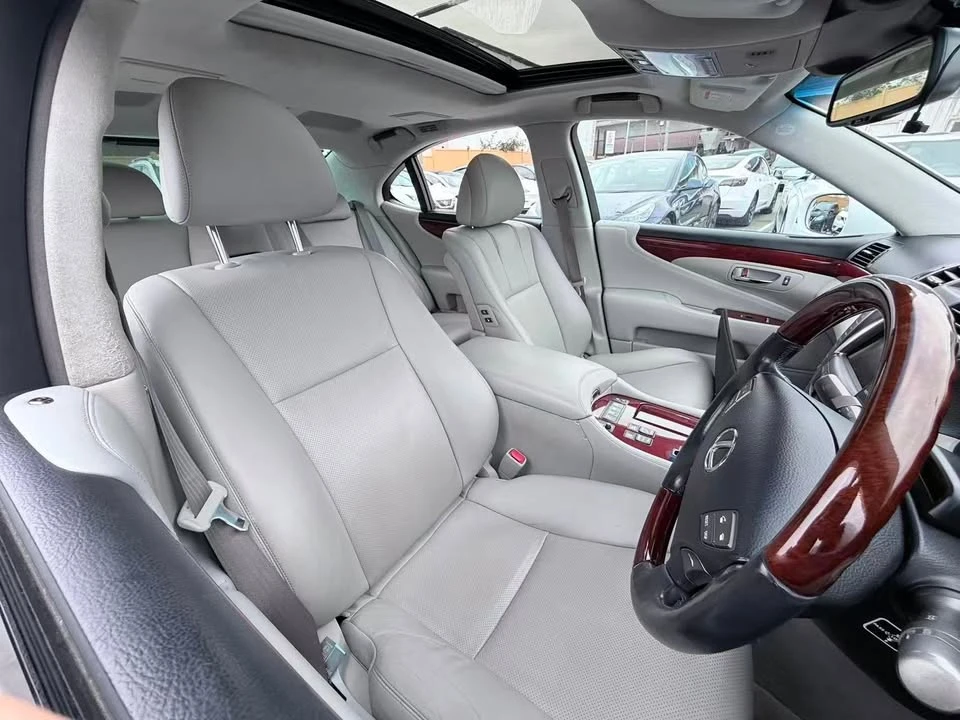 2007 Lexus LS 4th Gen - Image 19 of 20