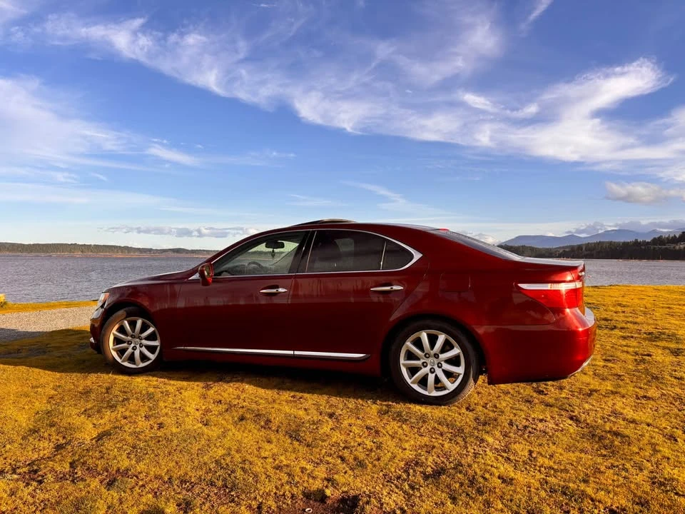 2007 Lexus LS 4th Gen - Image 11 of 20