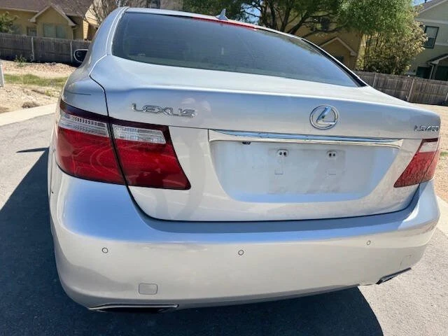 2007 Lexus LS 4th Gen - Image 10 of 19