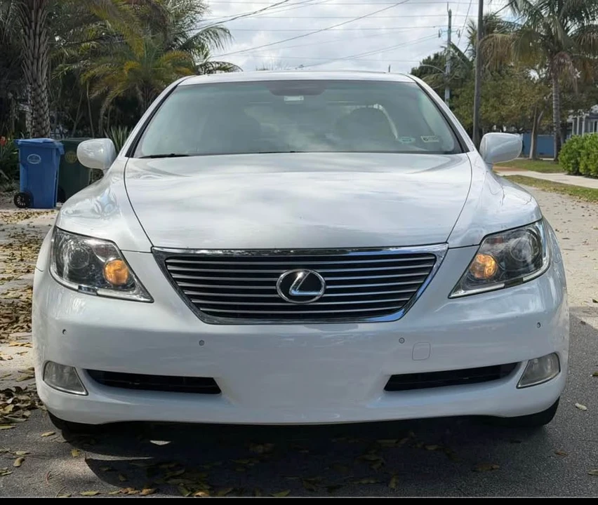 2007 Lexus LS 4th Gen - Image 2 of 5