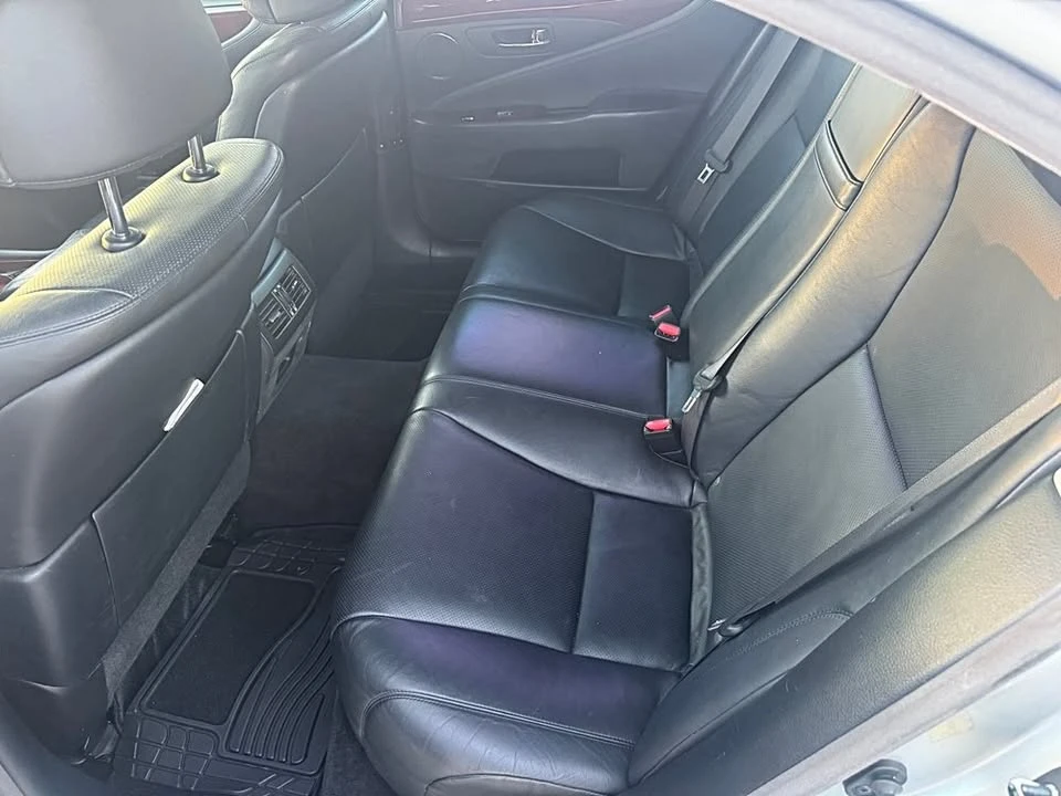 2007 Lexus LS 4th Gen - Image 10 of 20