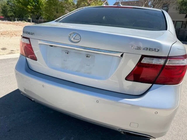 2007 Lexus LS 4th Gen - Image 9 of 19
