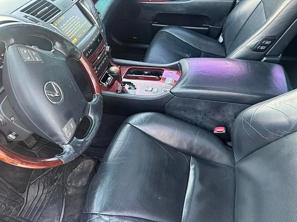 2007 Lexus LS 4th Gen - Image 14 of 20