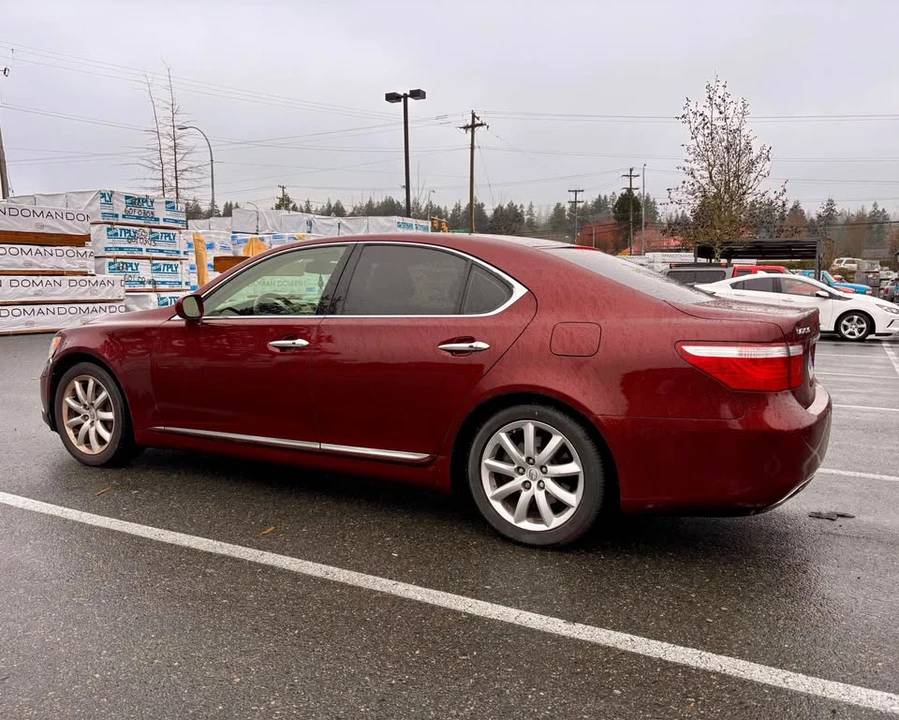2007 Lexus LS 4th Gen - Image 2 of 11
