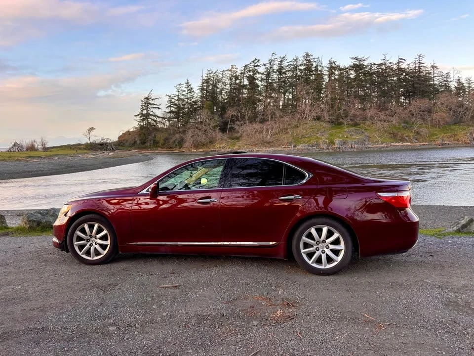 2007 Lexus LS 4th Gen - Image 2 of 18