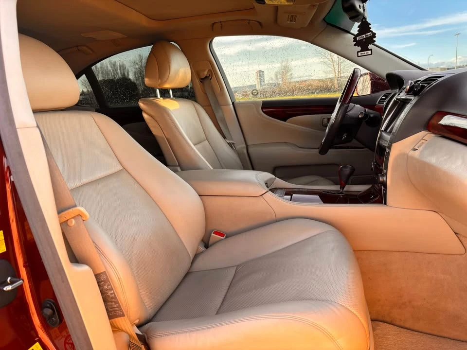 2007 Lexus LS 4th Gen - Image 15 of 18