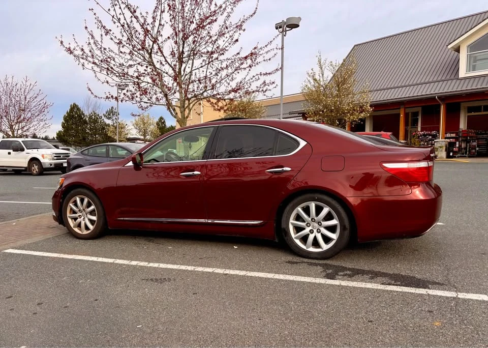 2007 Lexus LS 4th Gen - Image 4 of 16