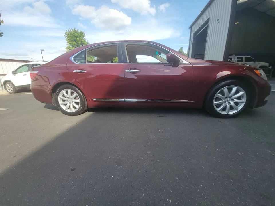 2007 Lexus LS 4th Gen - Image 3 of 8