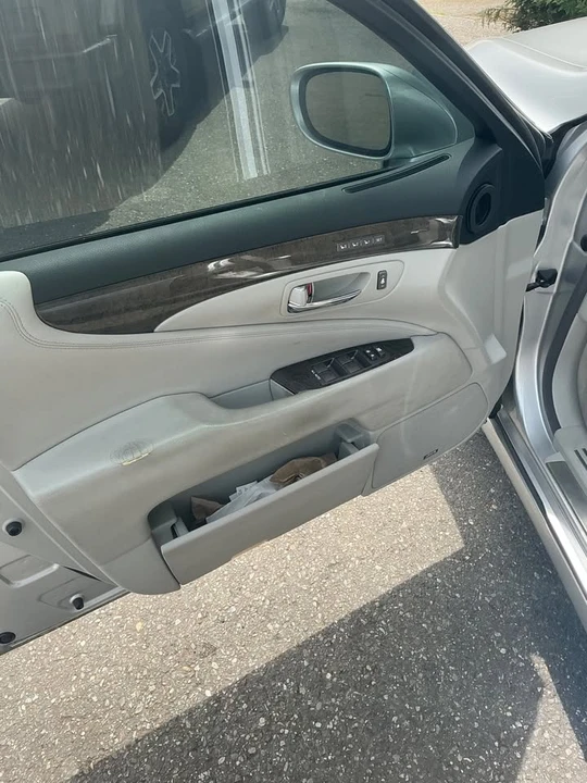 2007 Lexus LS 4th Gen - Image 13 of 13
