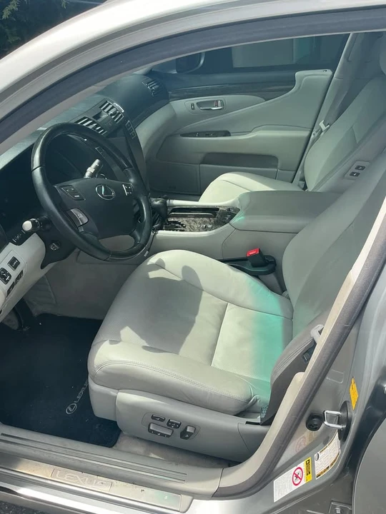 2007 Lexus LS 4th Gen - Image 7 of 13