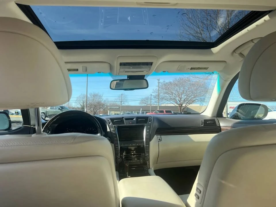 2007 Lexus LS 4th Gen - Image 12 of 20