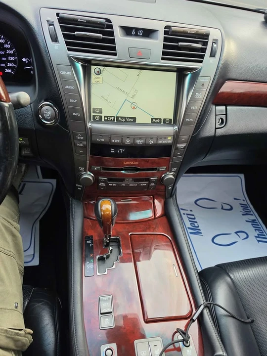 2007 Lexus LS 4th Gen - Image 9 of 20