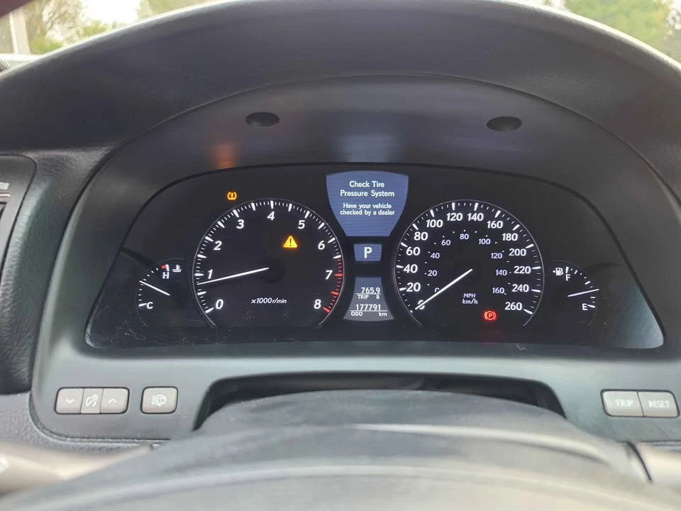 2007 Lexus LS 4th Gen - Image 10 of 20