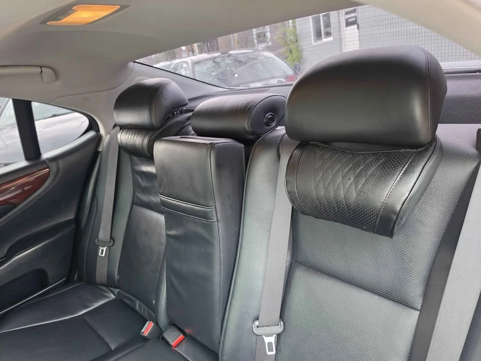 2007 Lexus LS 4th Gen - Image 16 of 20