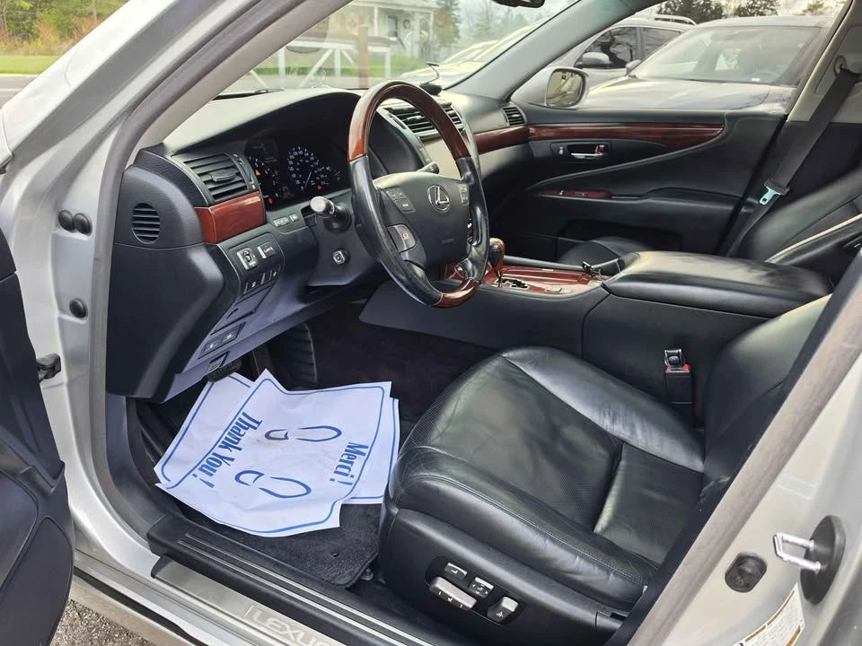 2007 Lexus LS 4th Gen - Image 13 of 20