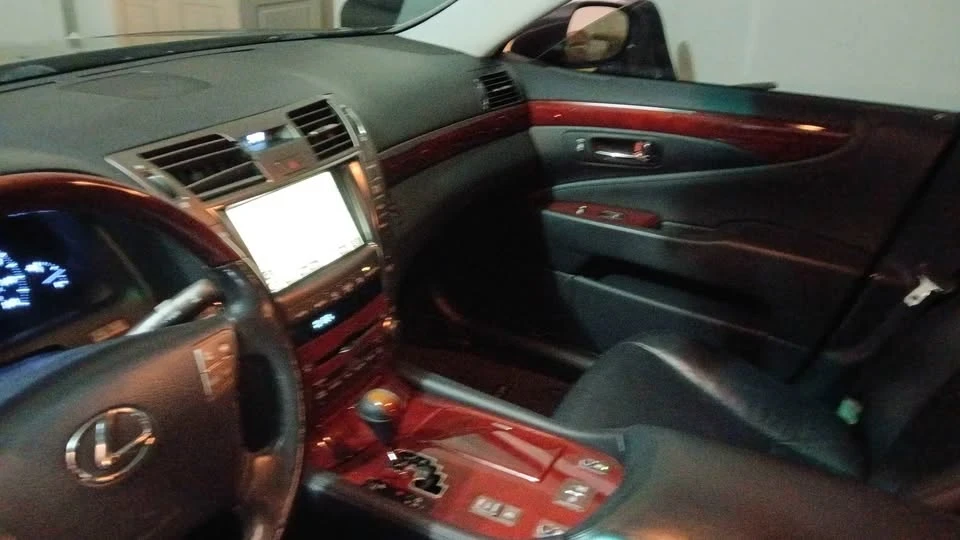 2007 Lexus LS 4th Gen - Image 2 of 6