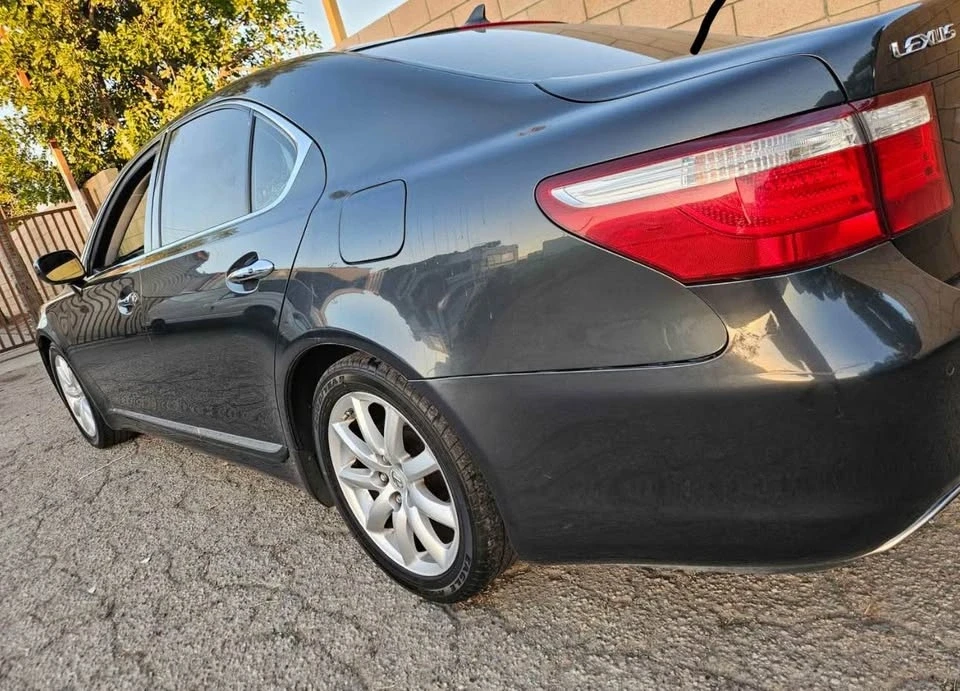 2007 Lexus LS 4th Gen - Image 6 of 8