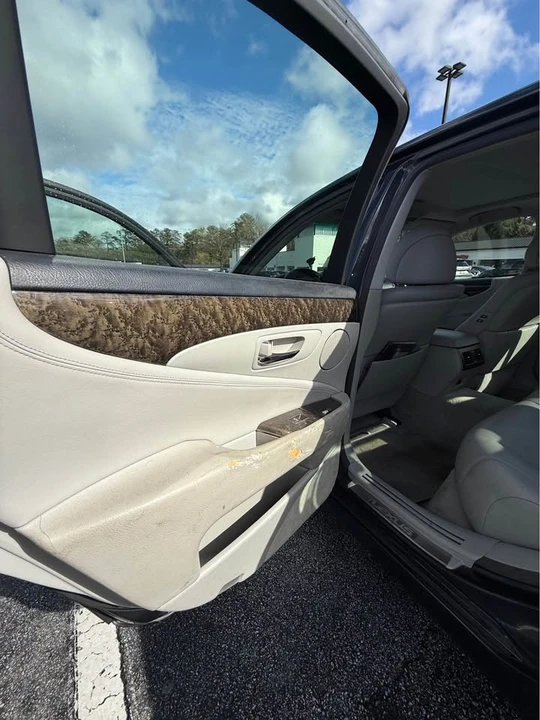 2007 Lexus LS 4th Gen - Image 12 of 20