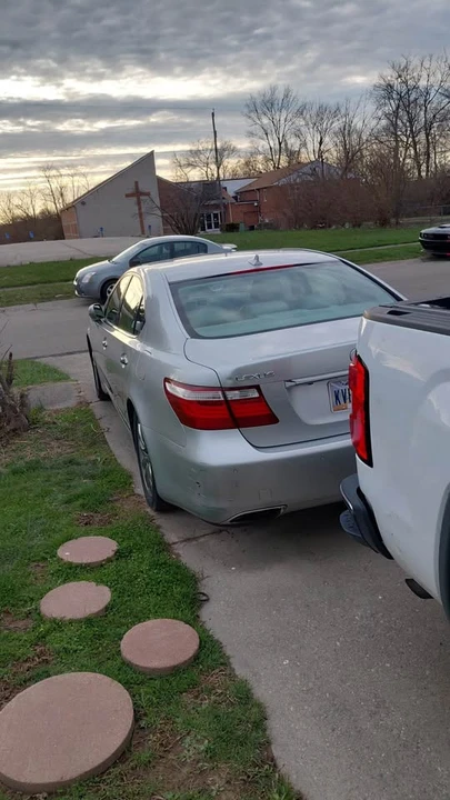 2007 Lexus LS 4th Gen - Image 3 of 19