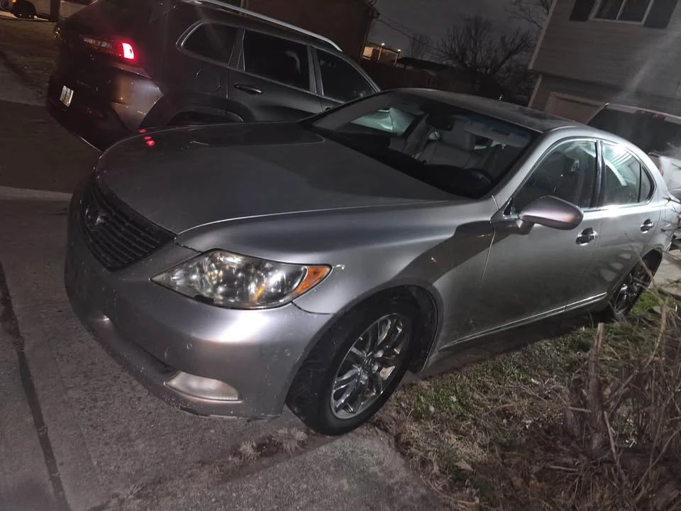 2007 Lexus LS 4th Gen - Image 14 of 19