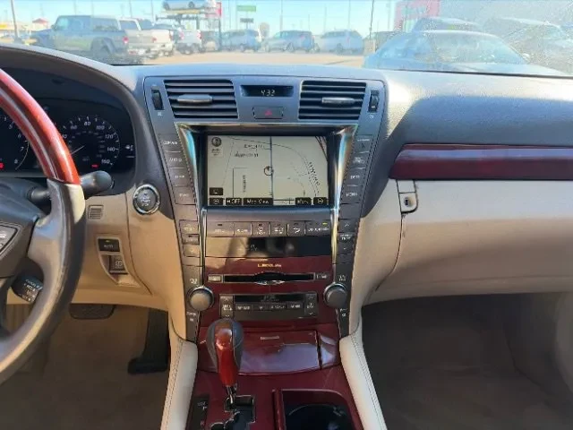2007 Lexus LS 4th Gen - Image 13 of 17