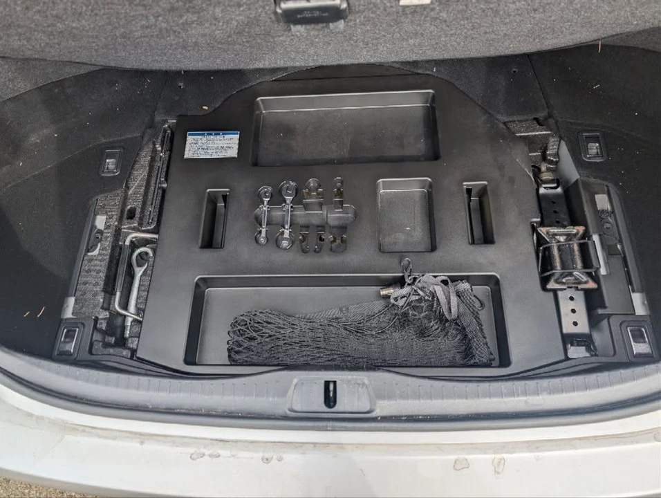 2007 Lexus LS 4th Gen - Image 16 of 19