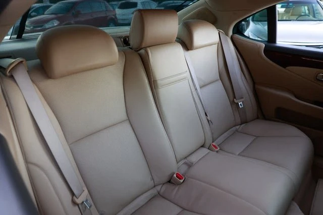 2007 Lexus LS 4th Gen - Image 12 of 18