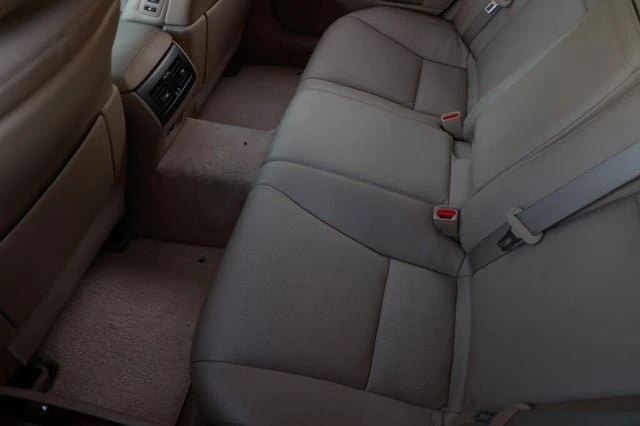 2007 Lexus LS 4th Gen - Image 9 of 18