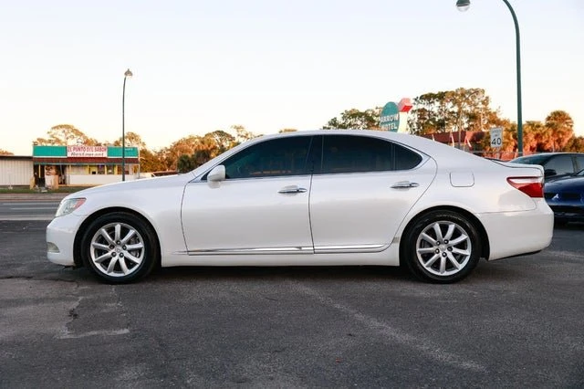 2007 Lexus LS 4th Gen - Image 3 of 18