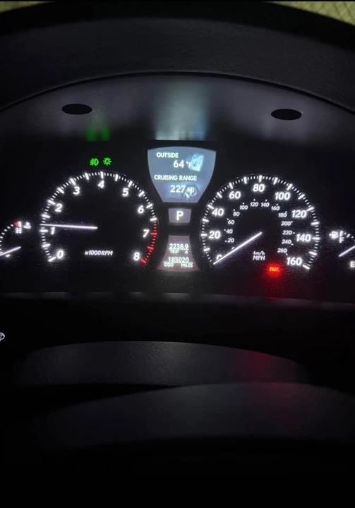 2007 Lexus LS 4th Gen - Image 10 of 18