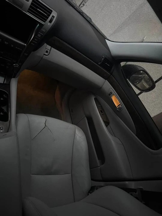 2007 Lexus LS 4th Gen - Image 13 of 18