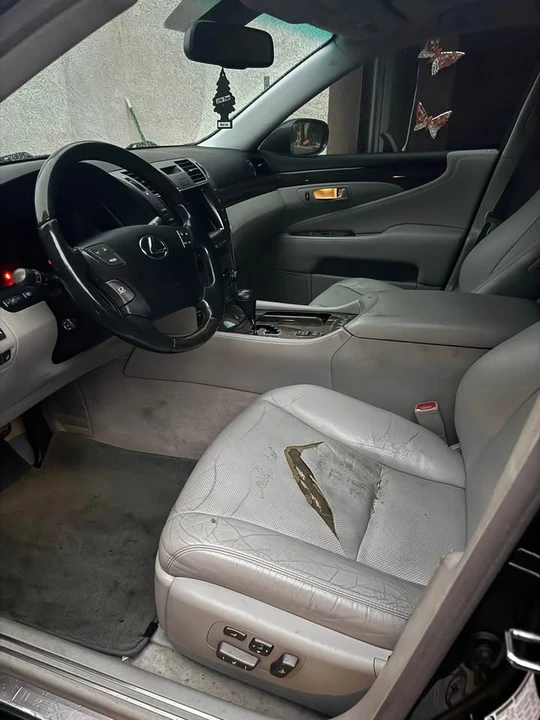 2007 Lexus LS 4th Gen - Image 18 of 18